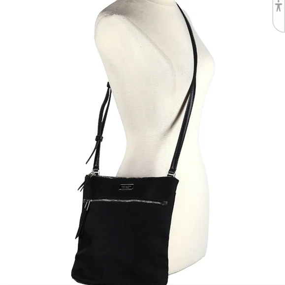Kate Spade N.Y. crossbody. This is in excellent condition. Comes w/duster plus - Picture 2 of 5